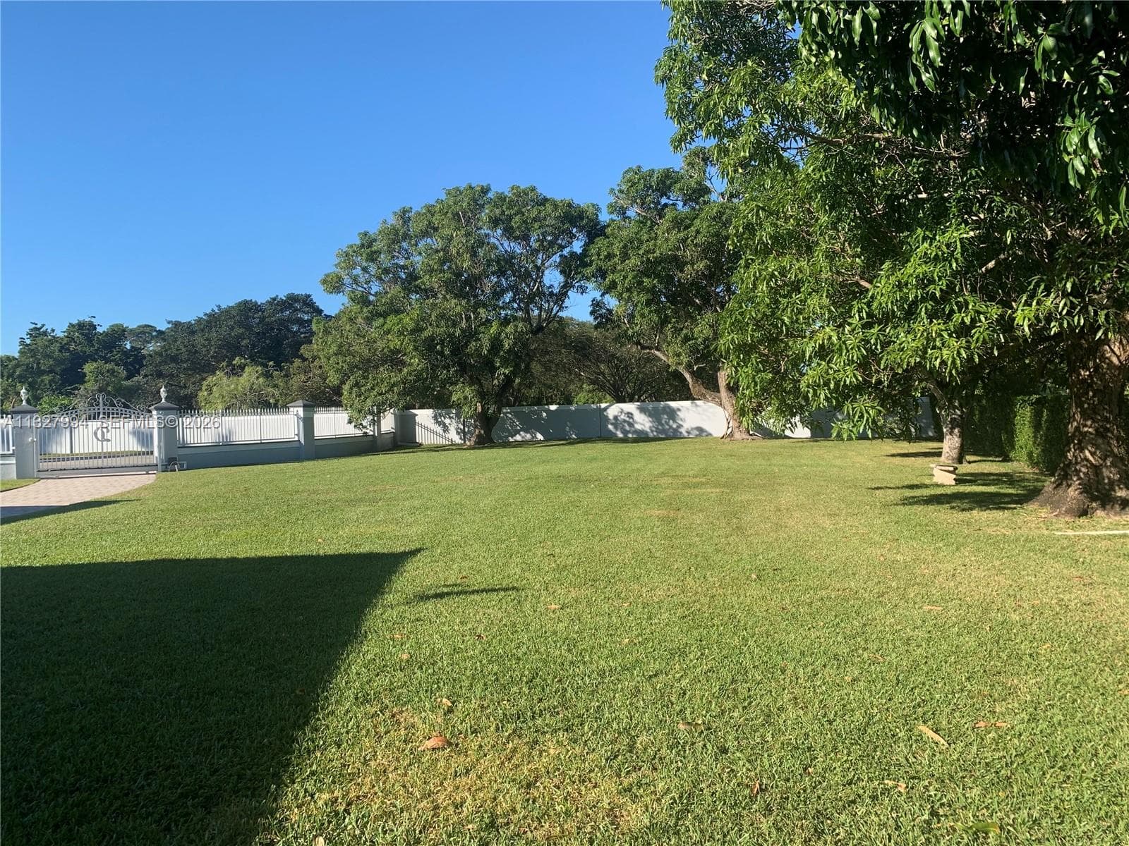 7625 SW 75th Ave, Miami FL 33143 — 5