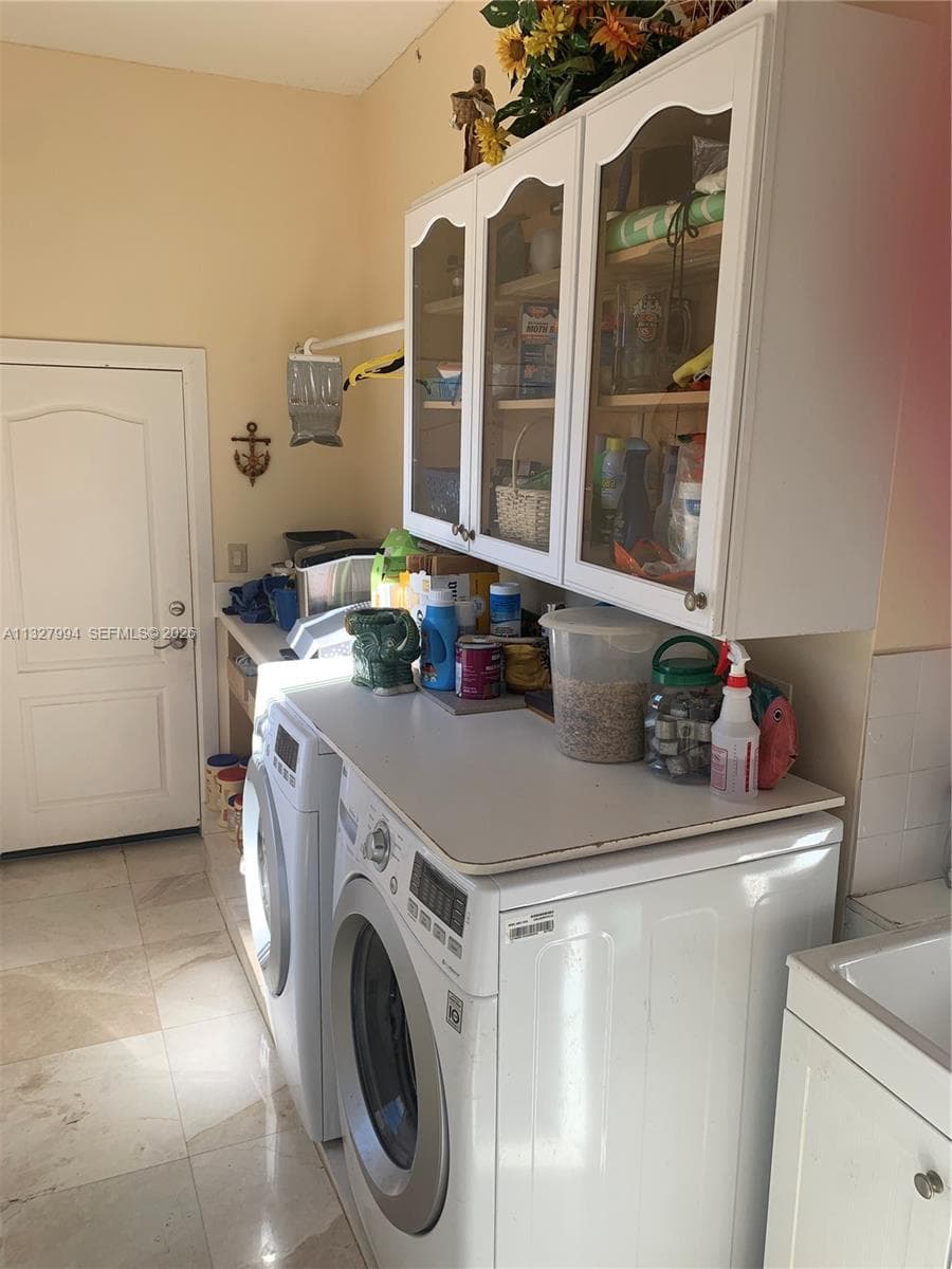 7625 SW 75th Ave, Miami FL 33143 — 41