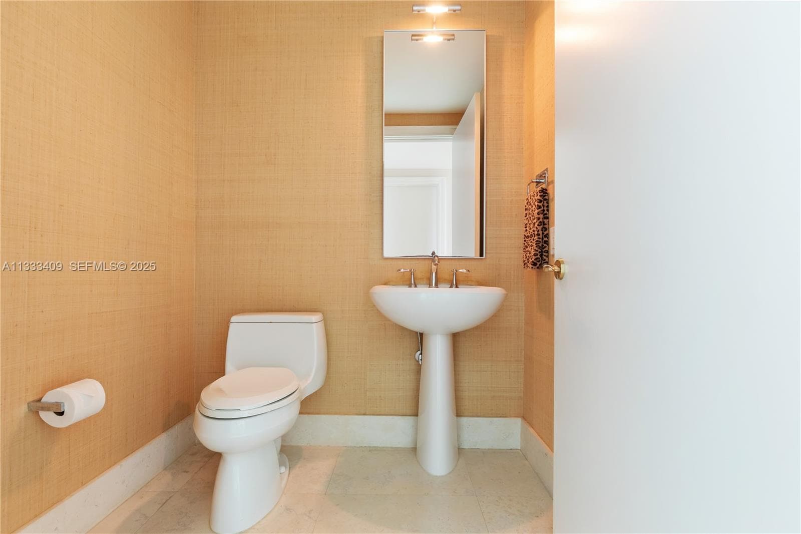 1660 W Glencoe St # 302, Coconut Grove FL 33133 — 47