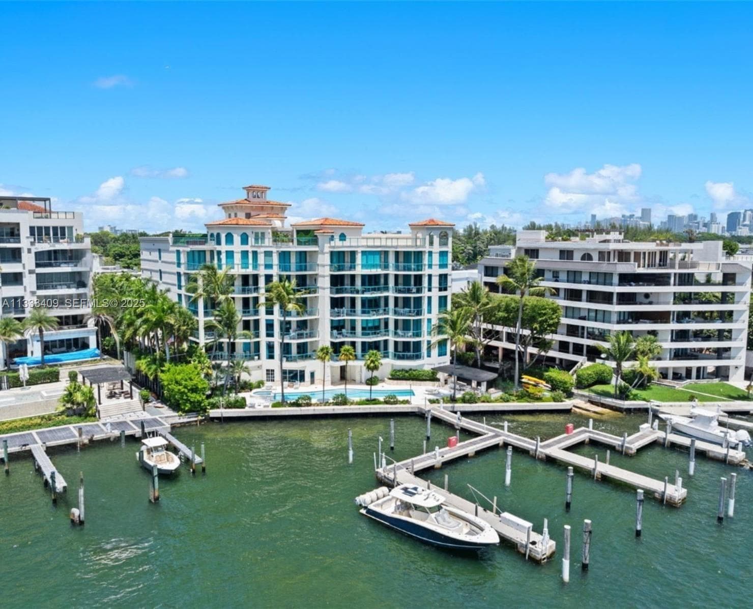 1660 W Glencoe St # 302, Coconut Grove FL 33133 — 1