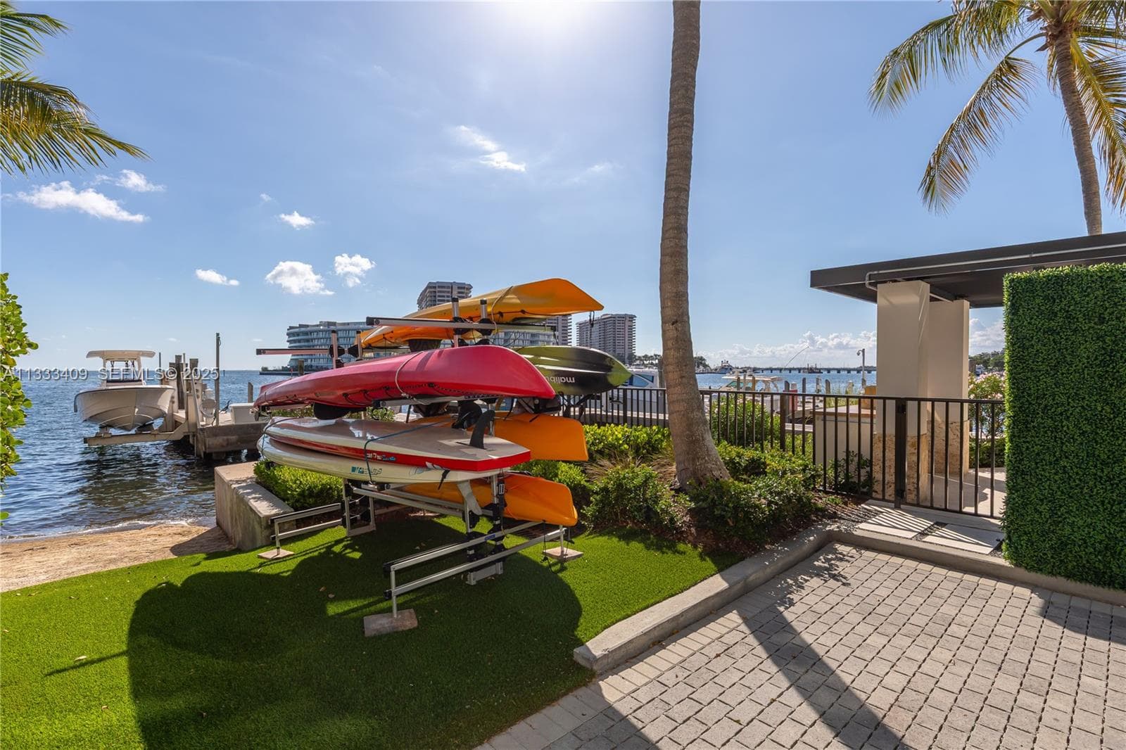 1660 W Glencoe St # 302, Coconut Grove FL 33133 — 51