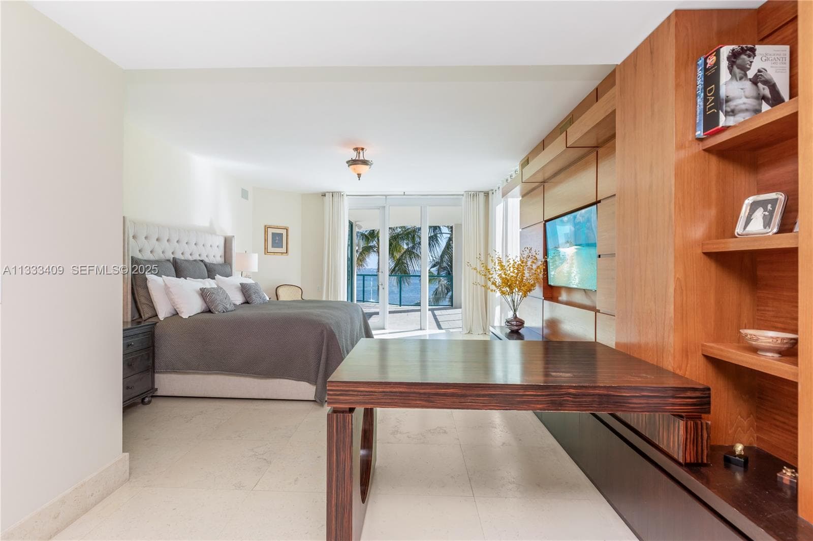 1660 W Glencoe St # 302, Coconut Grove FL 33133 — 35