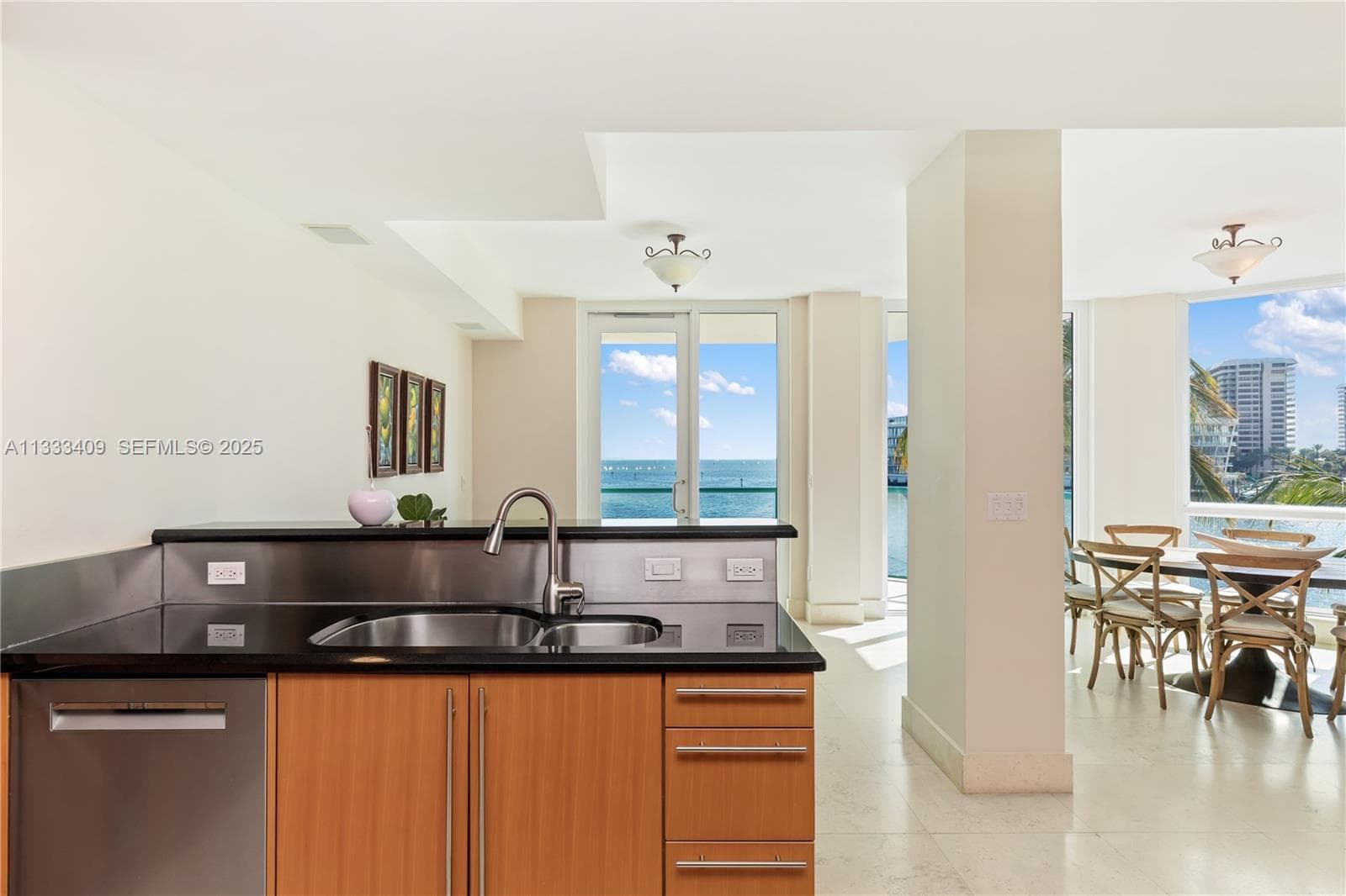 1660 W Glencoe St # 302, Coconut Grove FL 33133 — 29