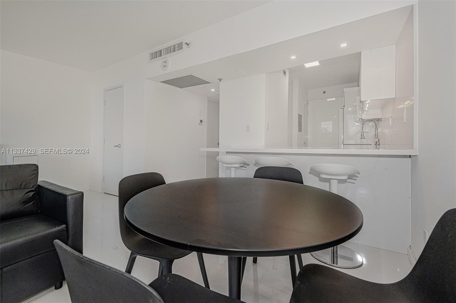 100 Lincoln Rd # 519, Miami Beach FL 33139 — 7