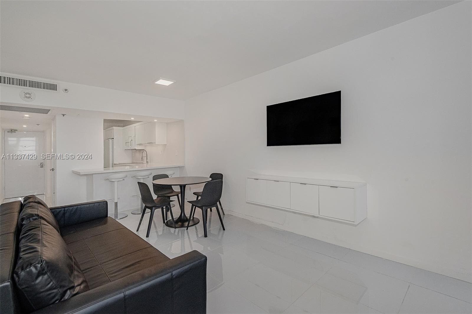 100 Lincoln Rd # 519, Miami Beach FL 33139 — 5