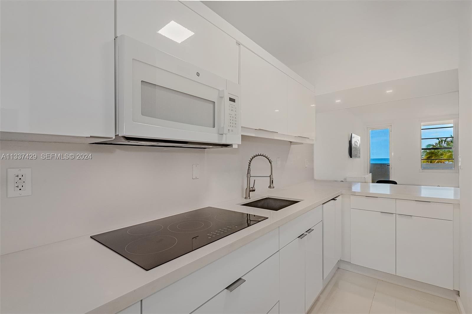 100 Lincoln Rd # 519, Miami Beach FL 33139 — 11