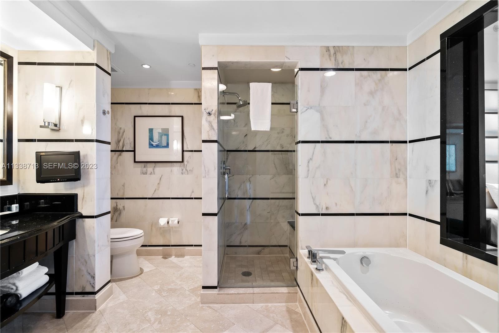 4391 Collins Ave, Miami Beach FL 33140 — 6