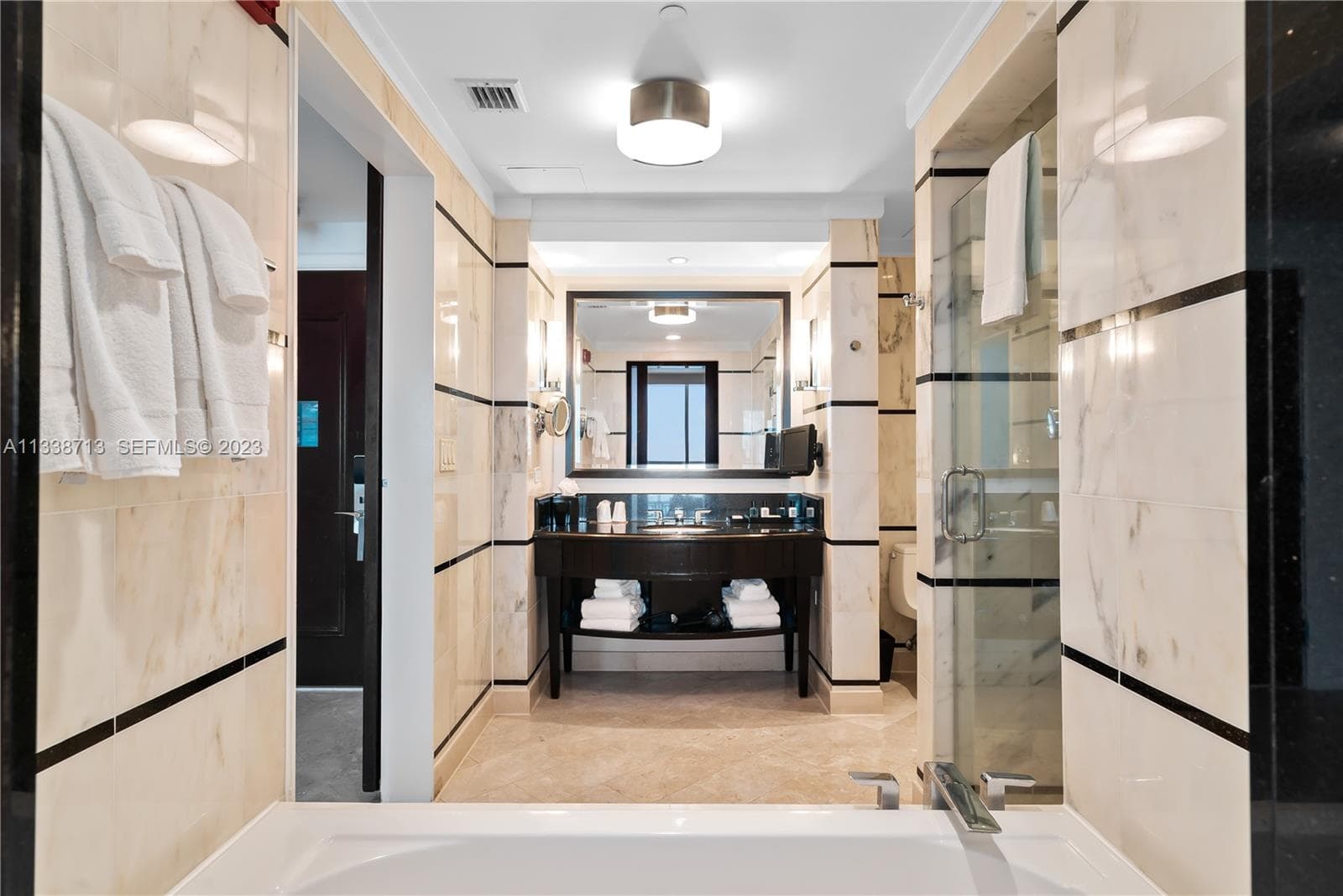4391 Collins Ave, Miami Beach FL 33140 — 21