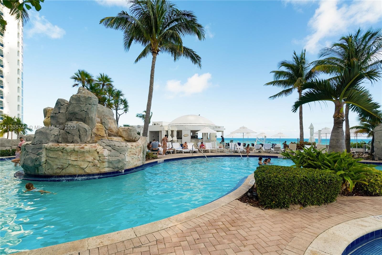 18001 Collins Ave # 2009, Sunny Isles Beach FL 33160 — 23