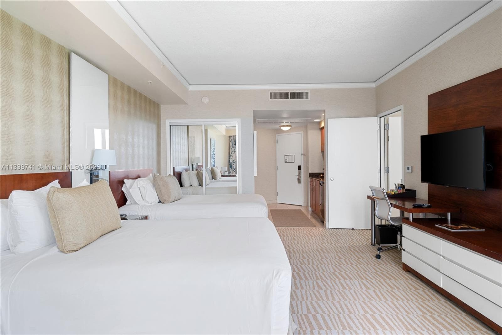 18001 Collins Ave # 2009, Sunny Isles Beach FL 33160 — 17