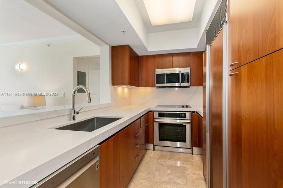 1500 Ocean Drive Condo, Miami Beach, FL — 10
