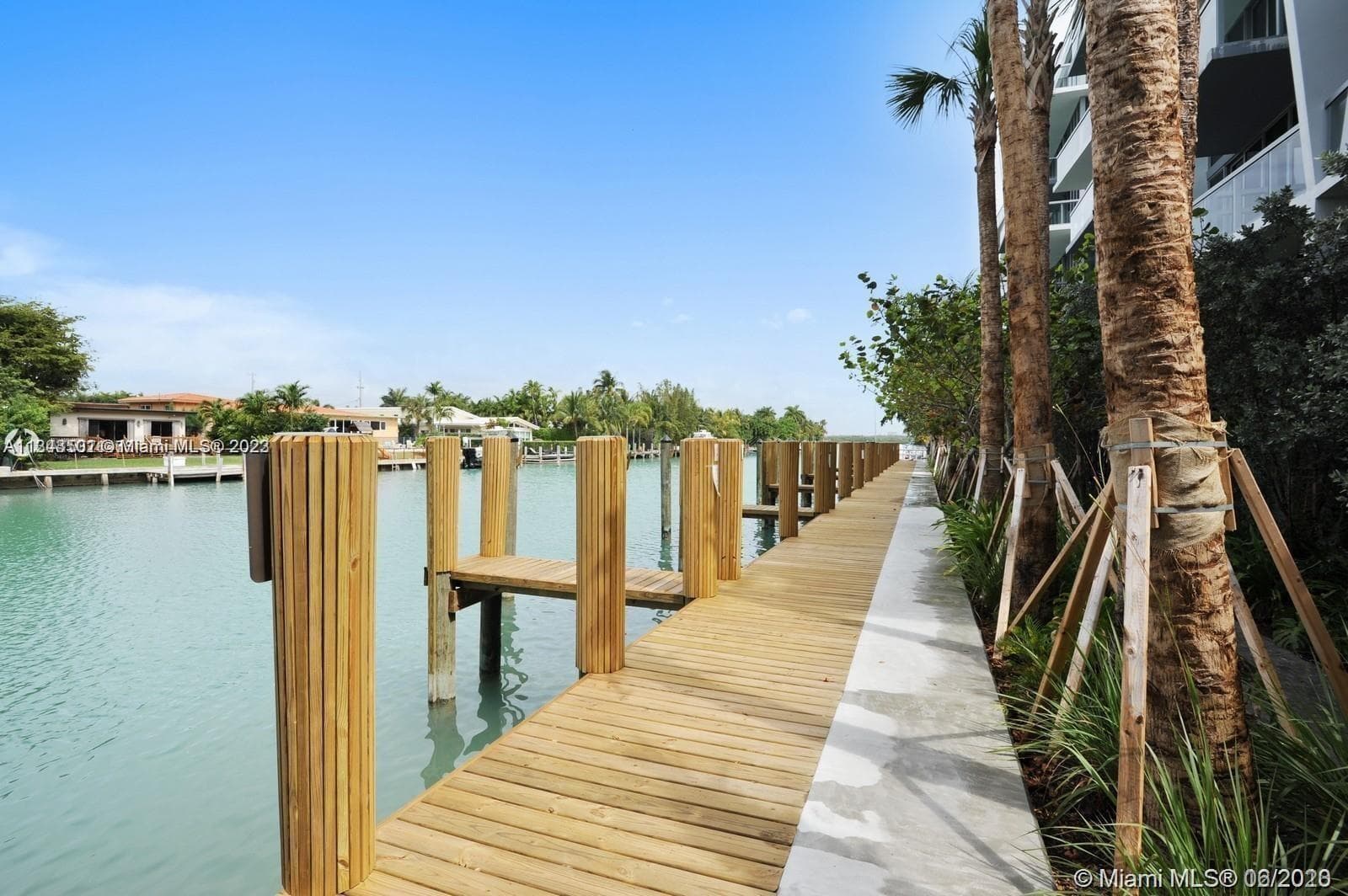 9940 W Bay Harbor Dr, Bay Harbor Islands FL 33154 — 3