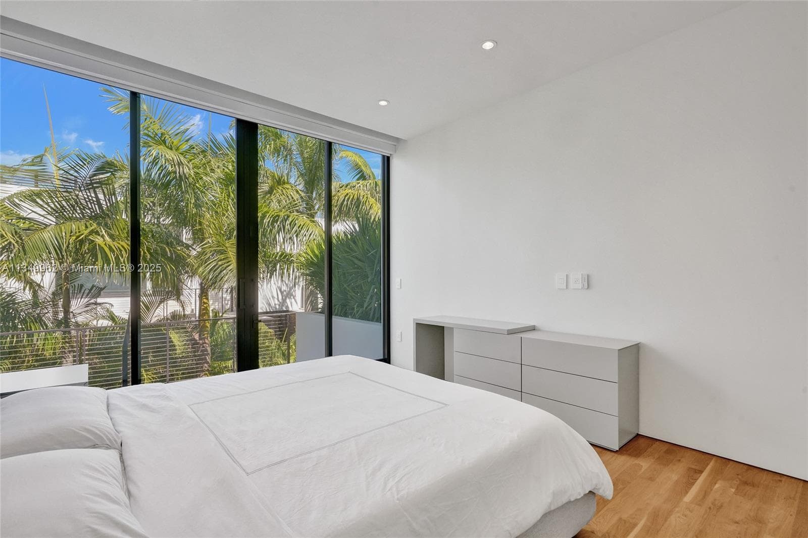 Golden Beach Sec C, Golden Beach, FL — 77
