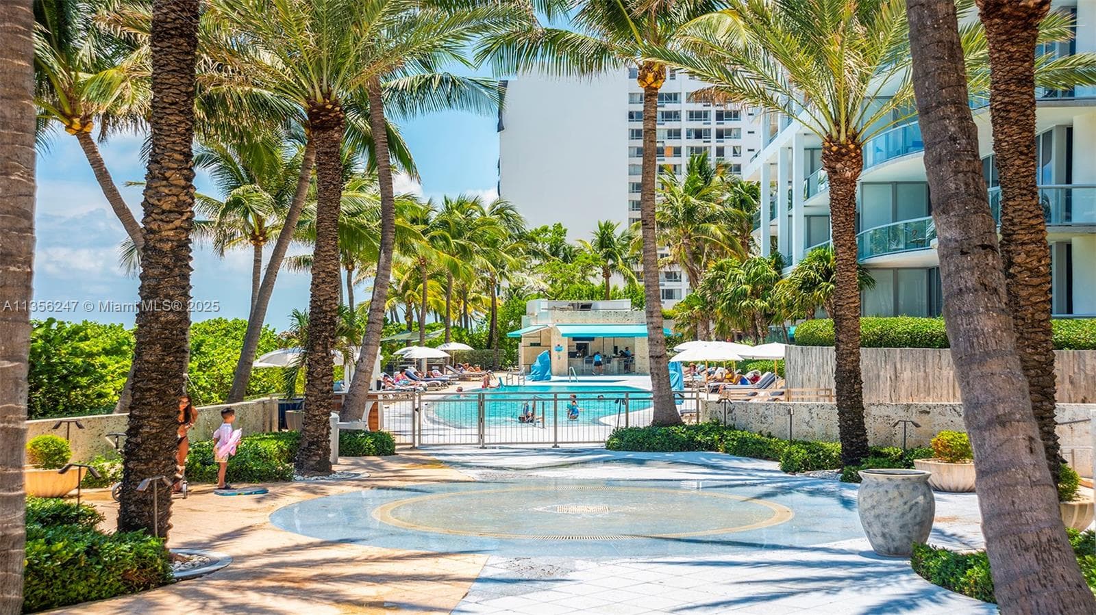 Central Carillon Beach Co, Miami Beach, FL — 32
