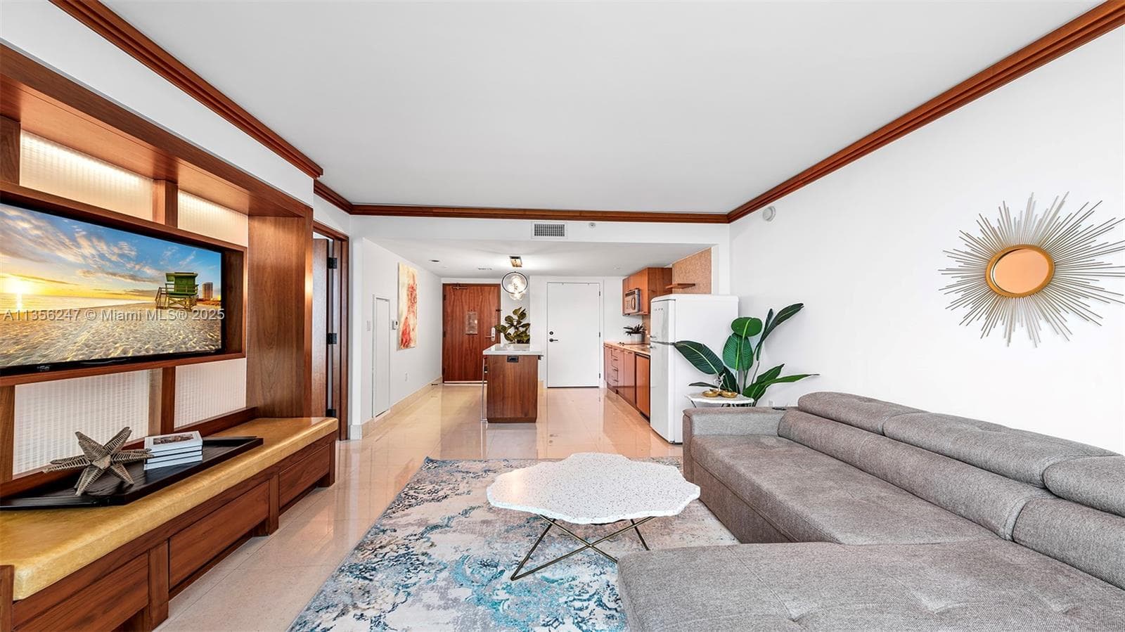 Central Carillon Beach Co, Miami Beach, FL — 11