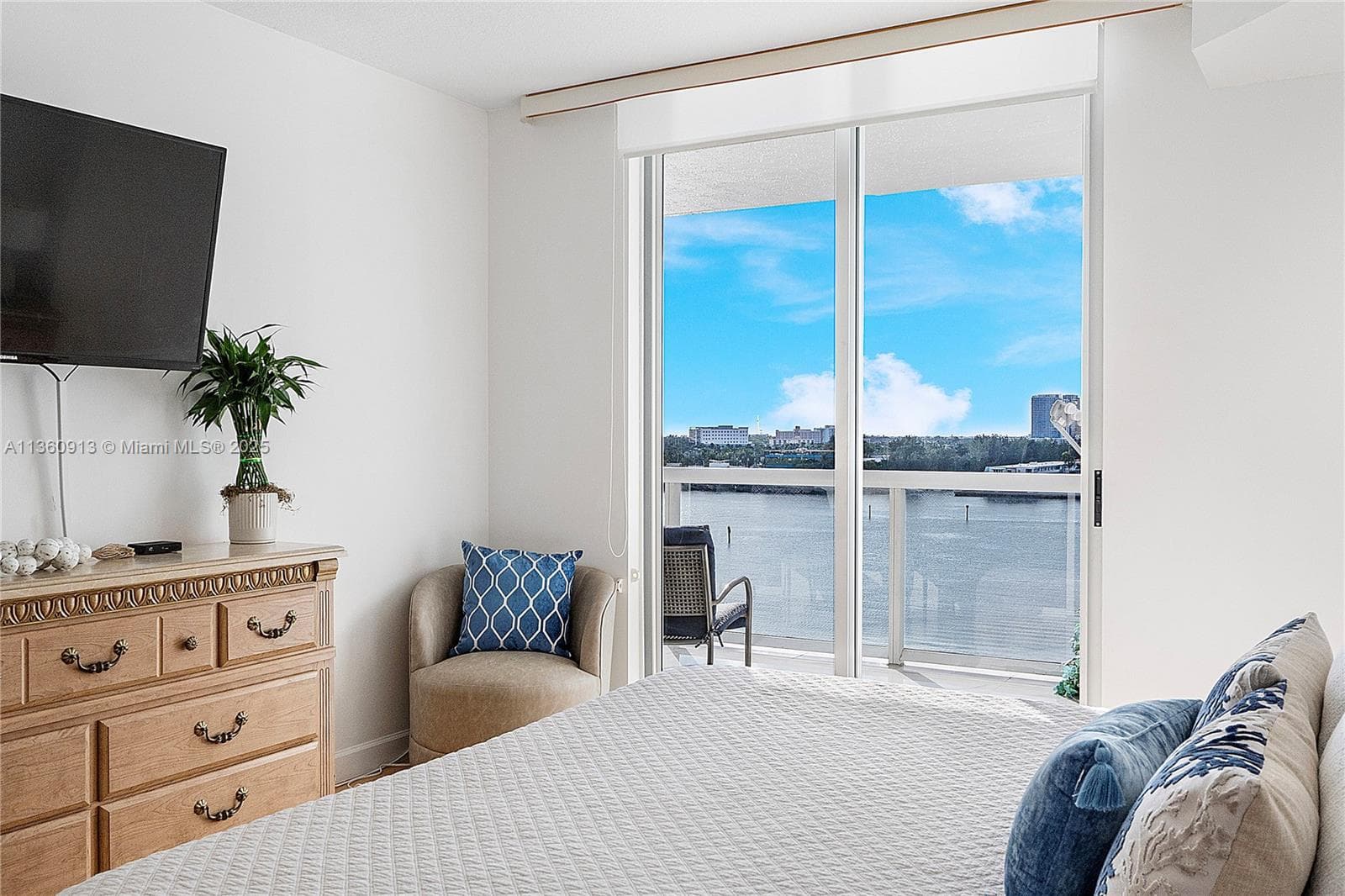 17050 N Bay Rd # 807, Sunny Isles Beach FL 33160 — 16