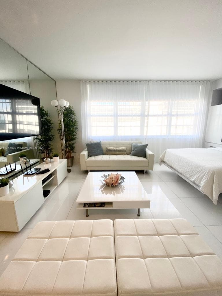 100 Lincoln Rd # 906, Miami Beach FL 33139 — 6