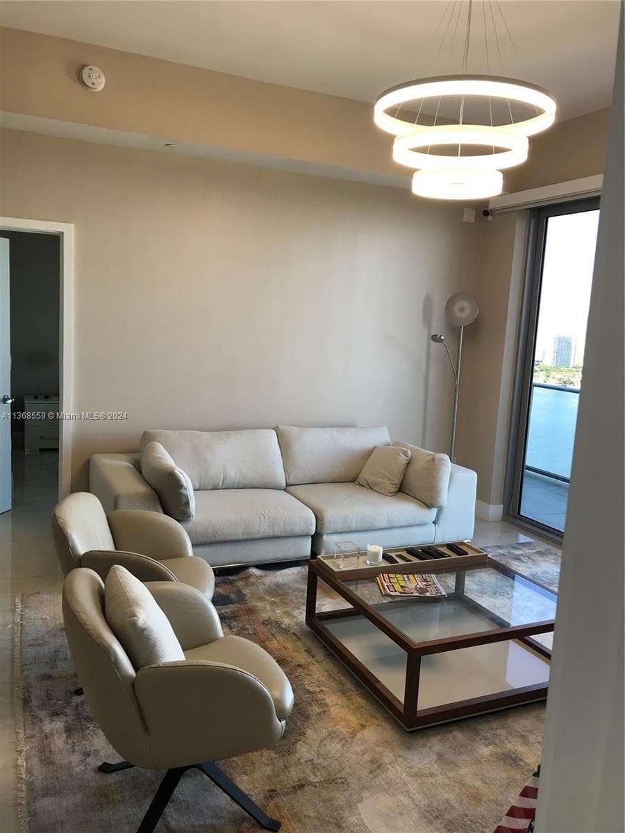 16385 Biscayne Blvd # 7, North Miami Beach FL 33160 — 13