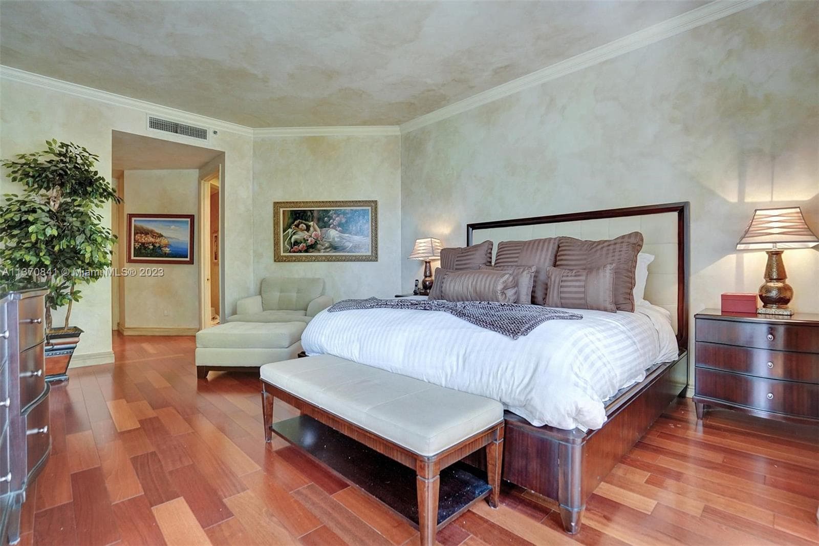 2600 Island Blvd # 101, Aventura FL 33160 — 22