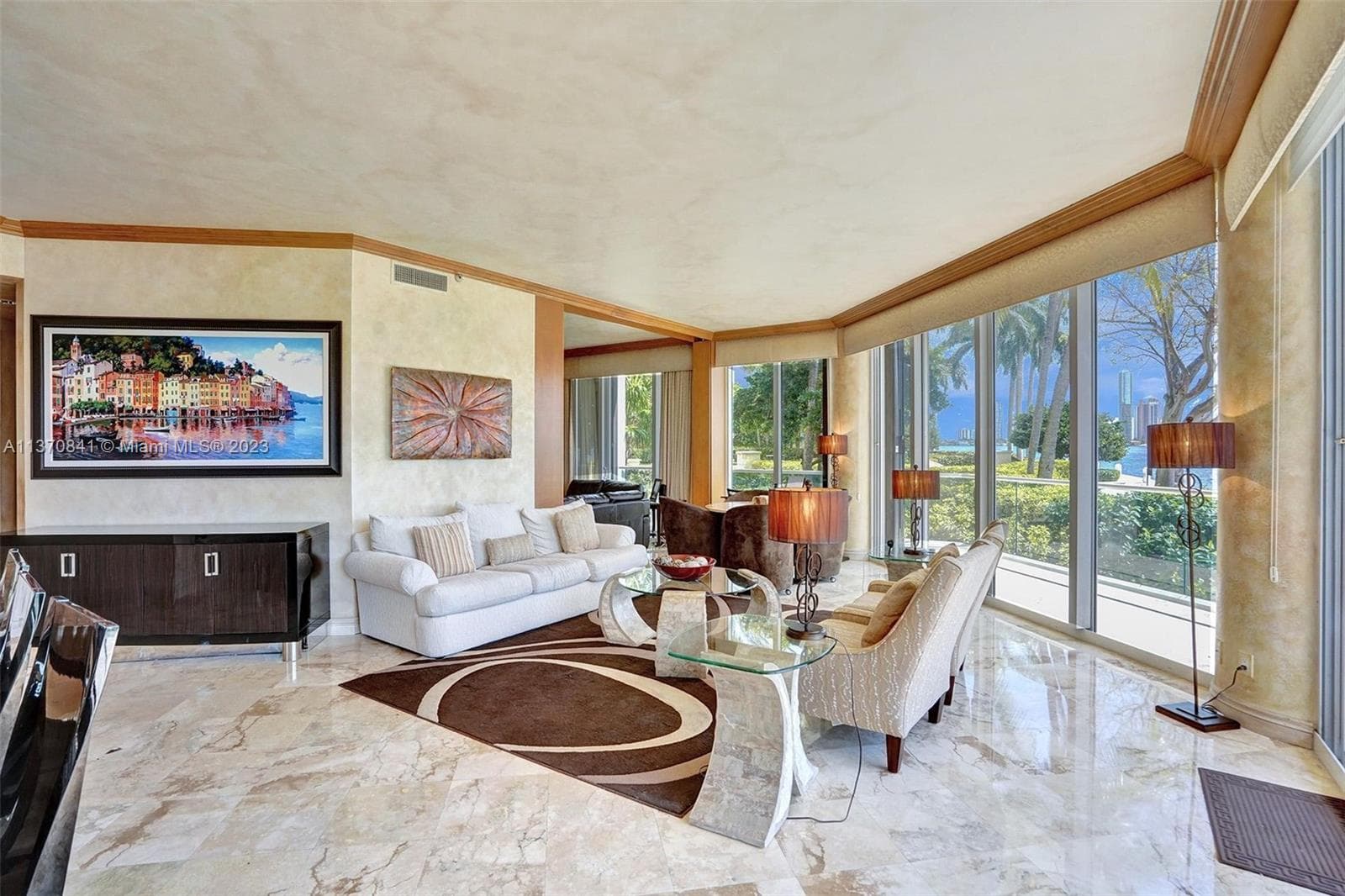2600 Island Blvd # 101, Aventura FL 33160 — 1