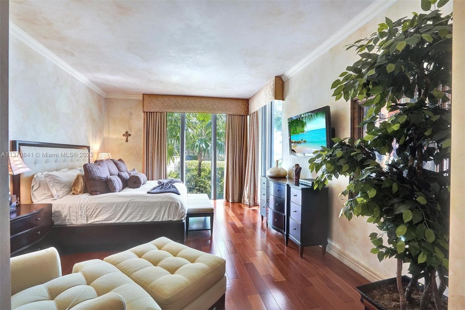 2600 Island Blvd # 101, Aventura FL 33160 — 21
