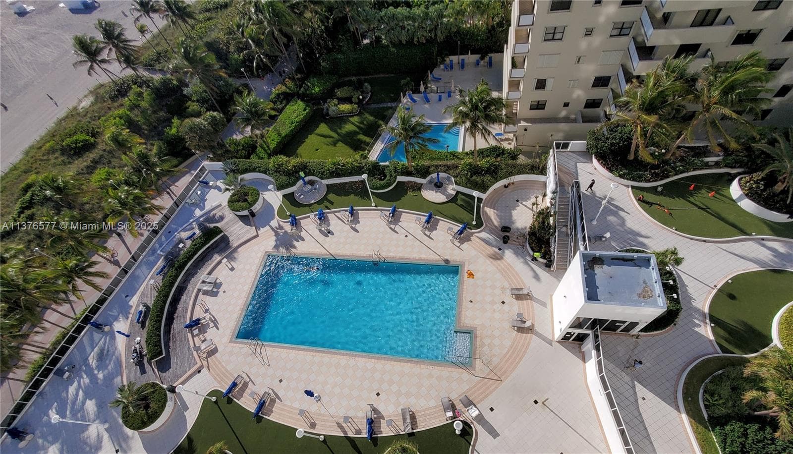100 Lincoln Rd # 1244, Miami Beach FL 33139 — 29