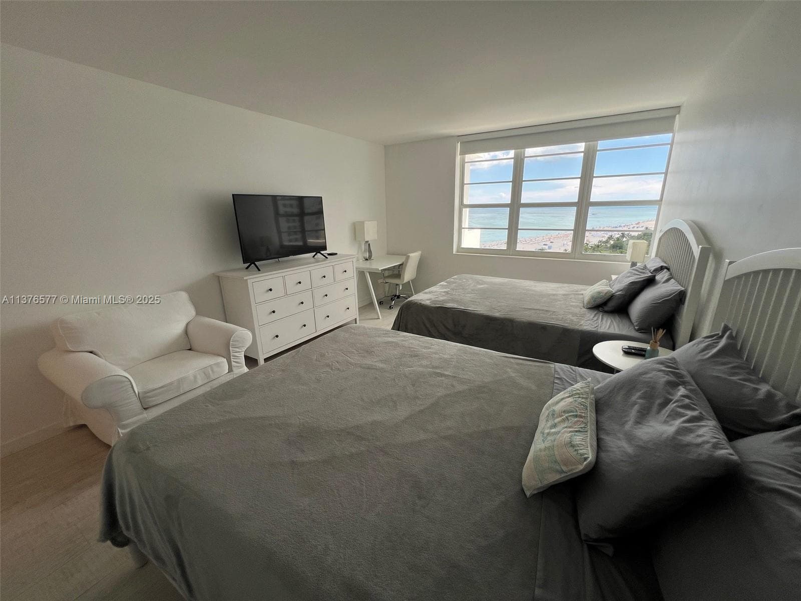100 Lincoln Rd # 1244, Miami Beach FL 33139 — 21