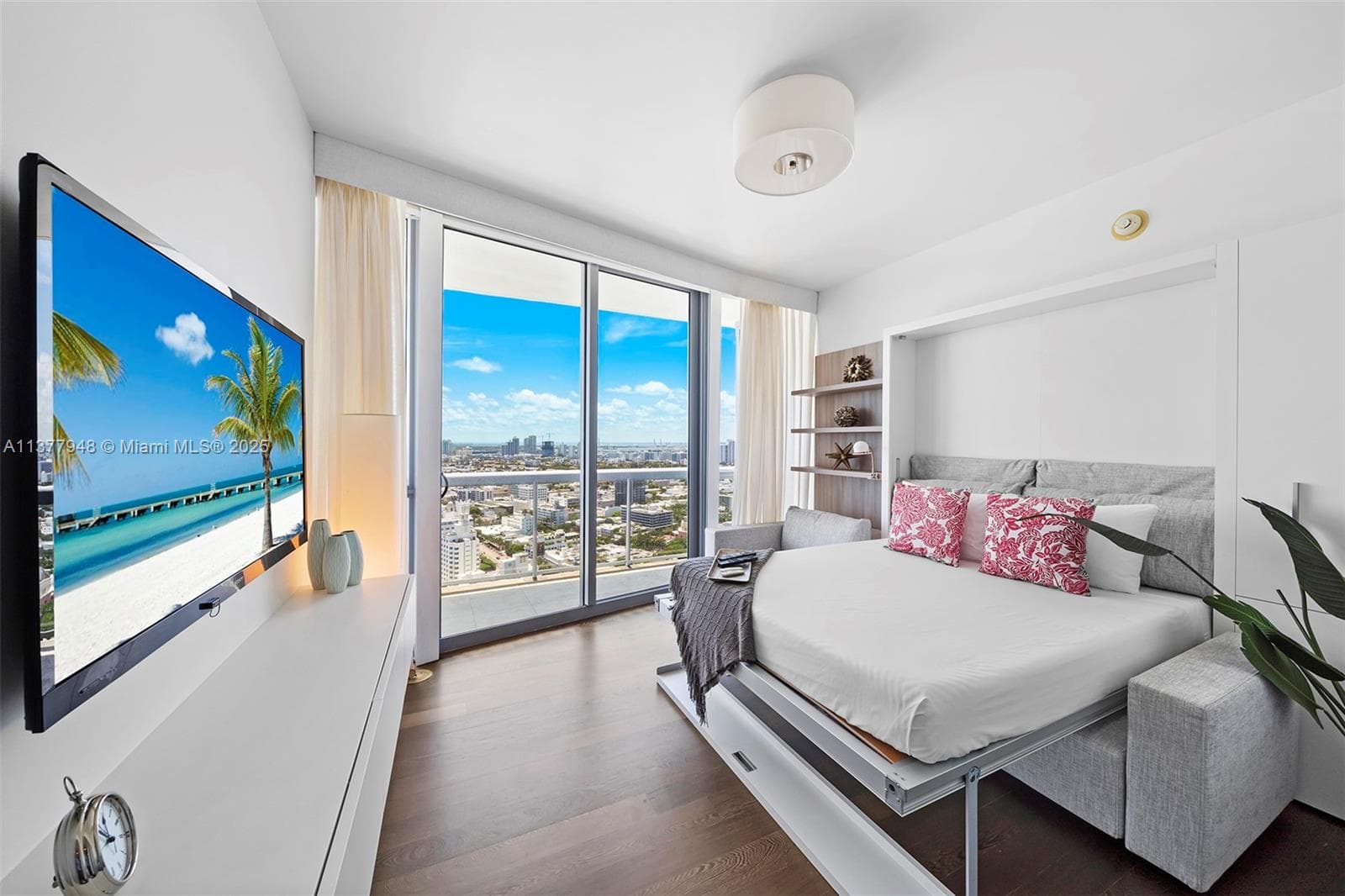 101 20th St # 3909, Miami Beach FL 33139 — 50