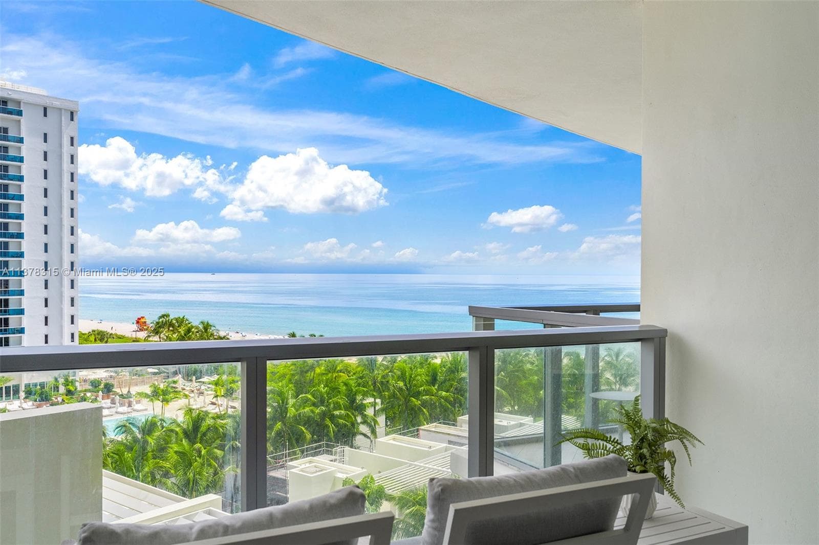 2201 Collins Ave # 811, Miami Beach FL 33139 — 18
