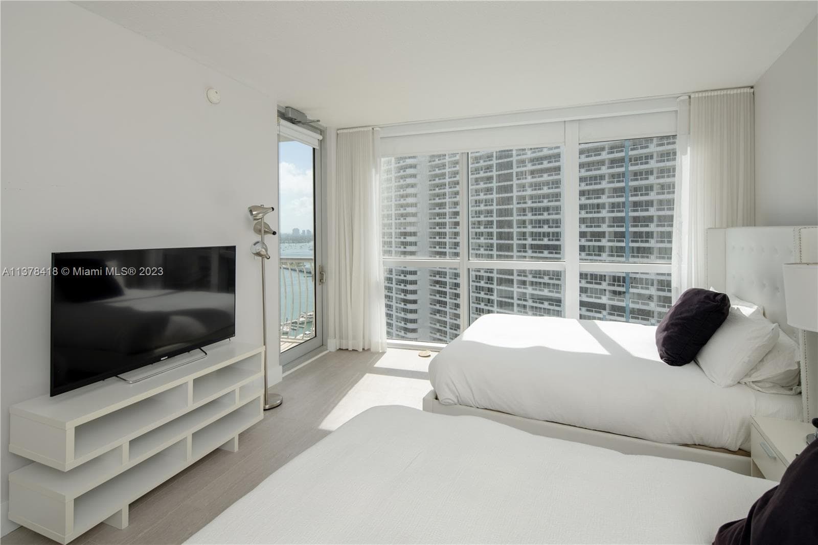 1750 N Bayshore Dr # 2602, Miami FL 33132 — 10