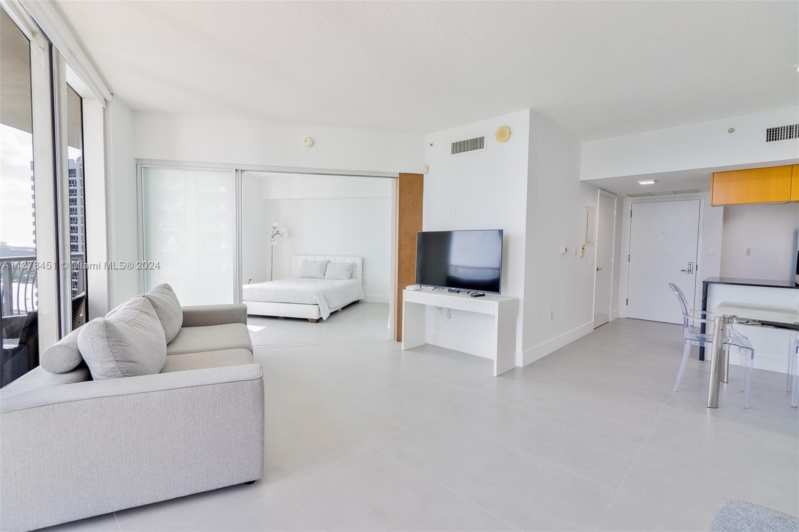 1750 N Bayshore Dr # 3201, Miami FL 33132 — 14