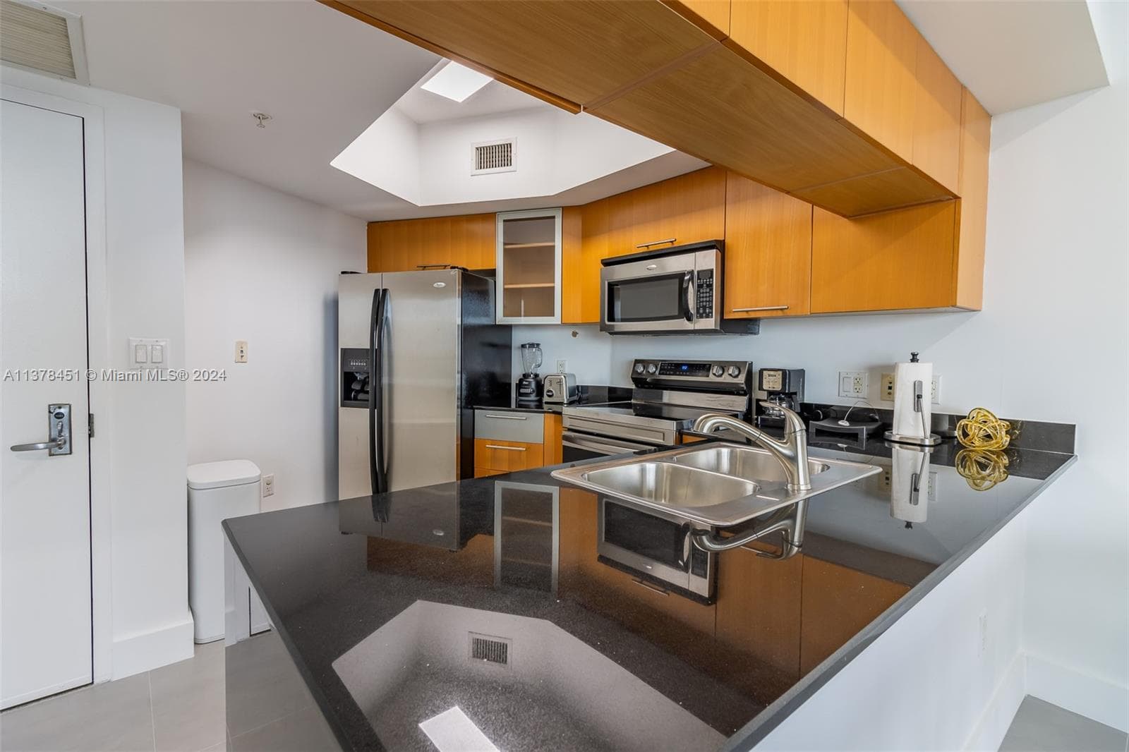 1750 N Bayshore Dr # 3201, Miami FL 33132 — 8