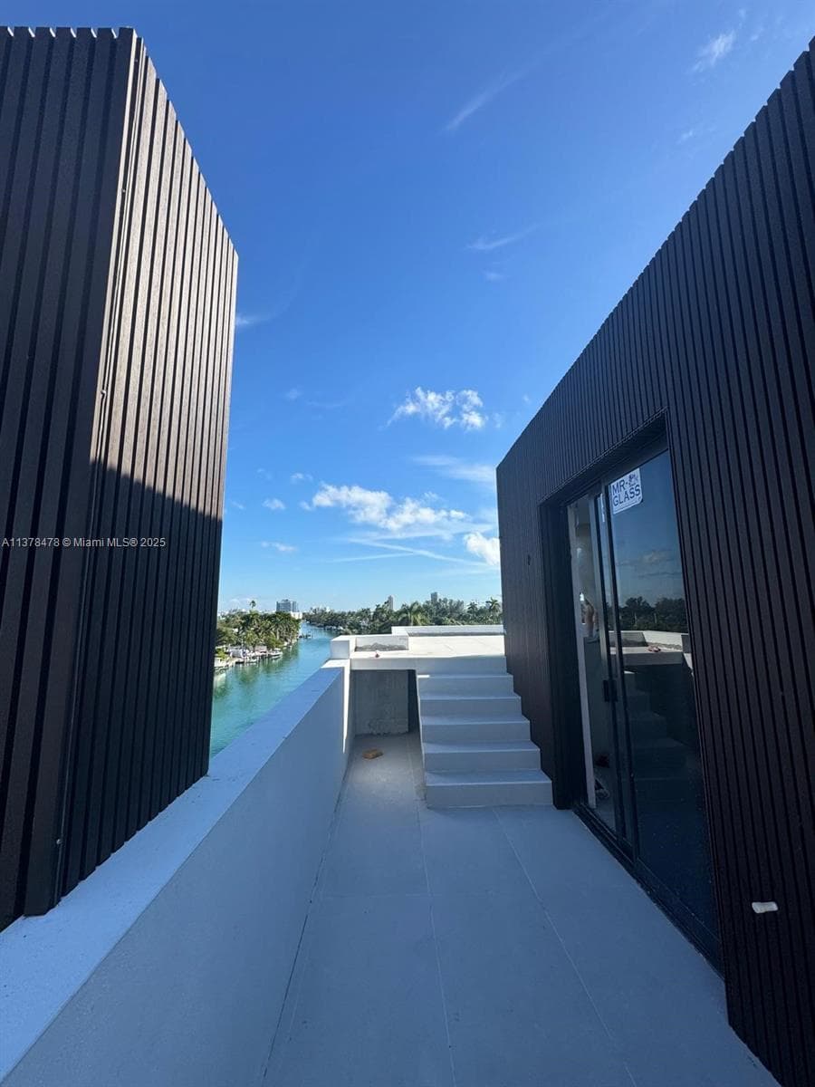 7300 Trouville Esplanade # 3, Miami Beach FL 33141 — 7