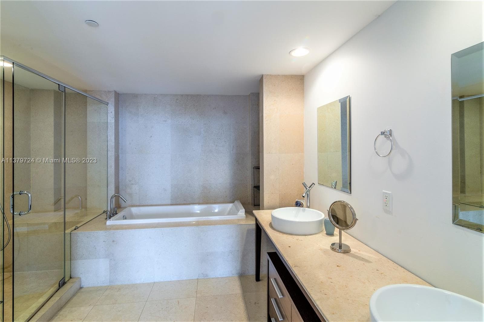 495 Brickell Ave # 3603, Miami FL 33131 — 23