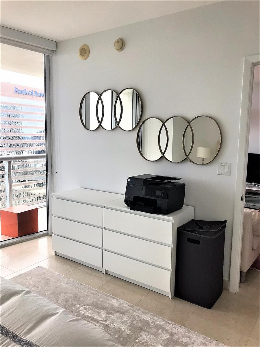 495 Brickell Ave # 3603, Miami FL 33131 — 33