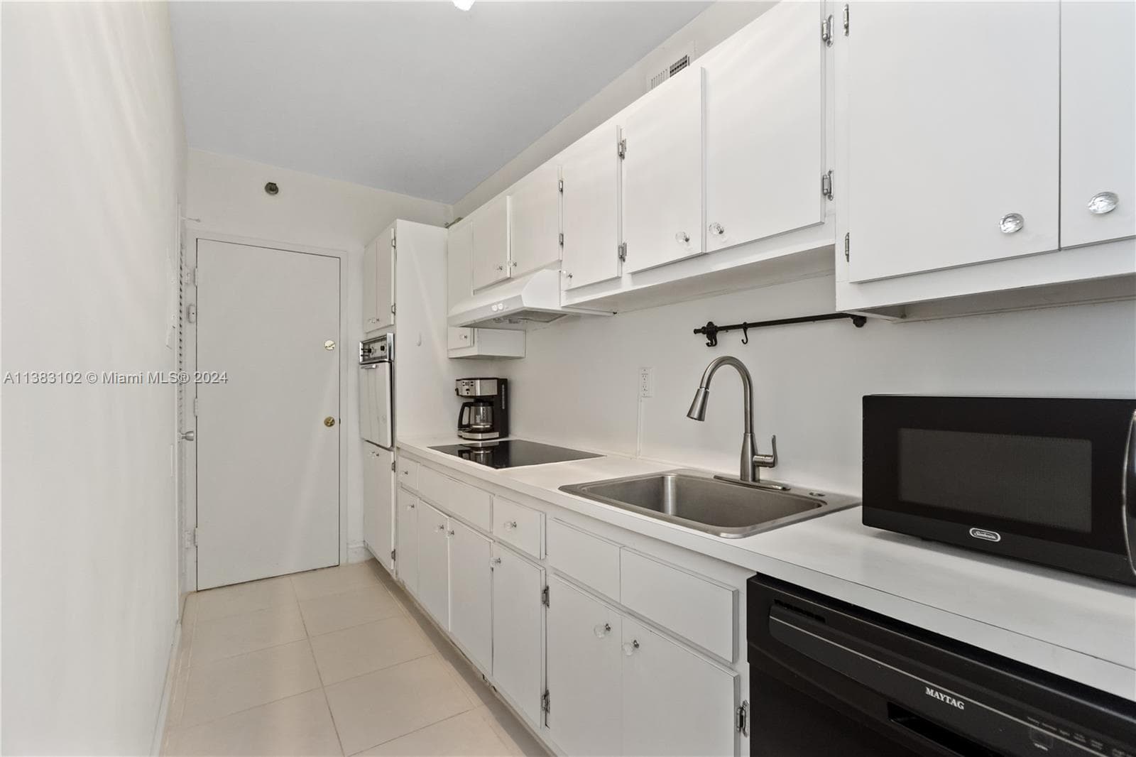 100 Lincoln Rd # 306, Miami Beach FL 33139 — 8