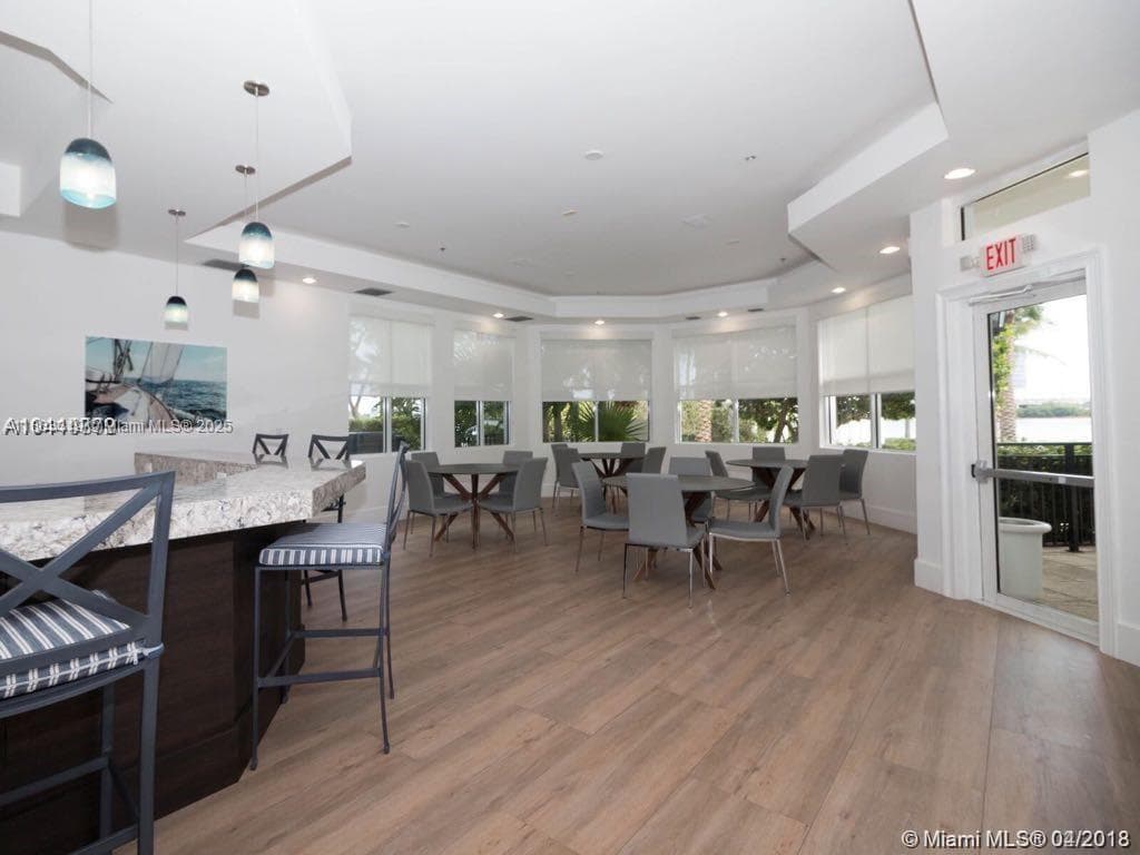 3235 NE 184th St # 11105, Aventura FL 33160 — 28