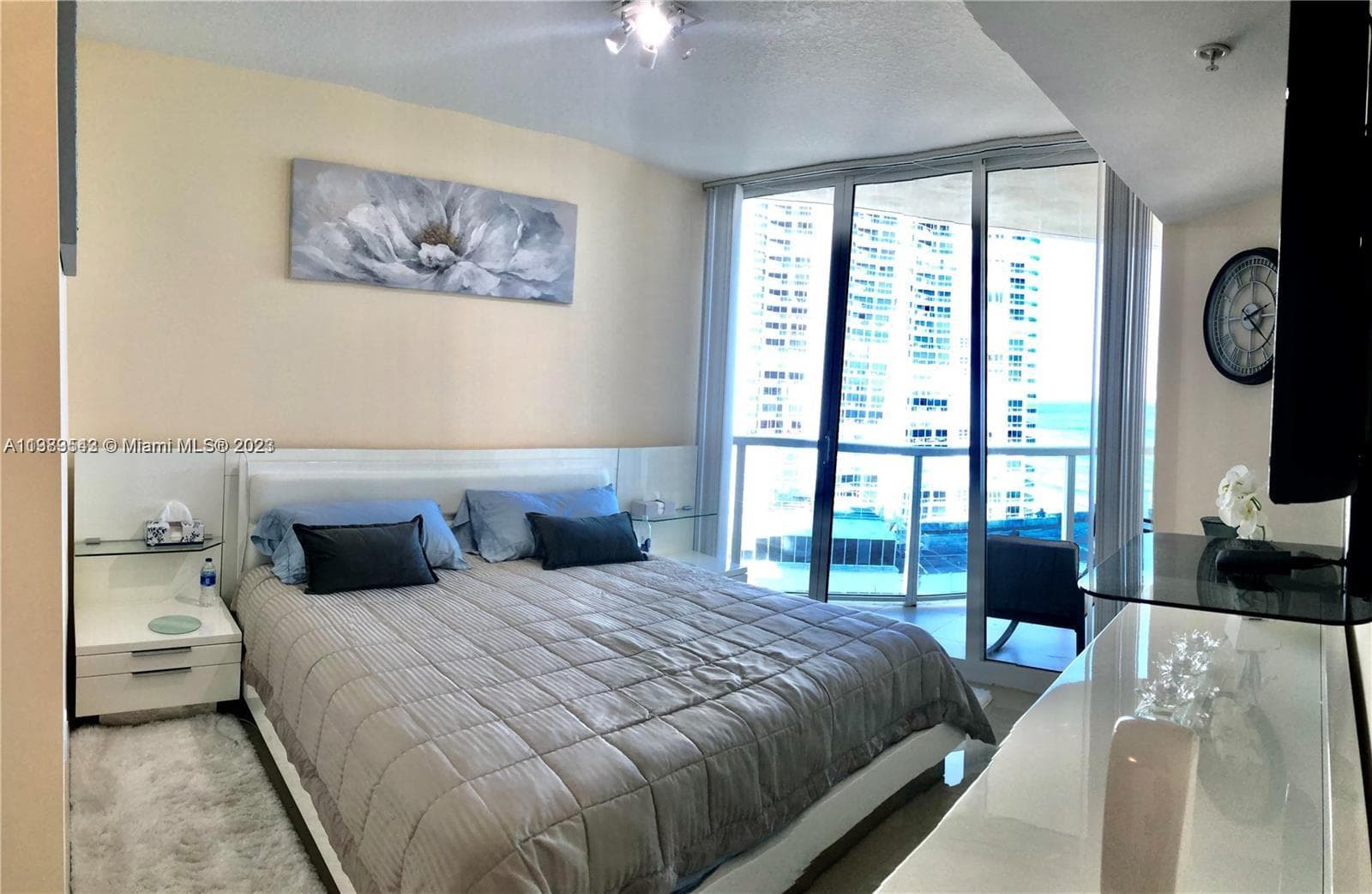16699 Collins Ave # 1705, Sunny Isles Beach FL 33160 — 71