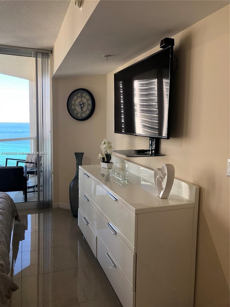 16699 Collins Ave # 1705, Sunny Isles Beach FL 33160 — 19