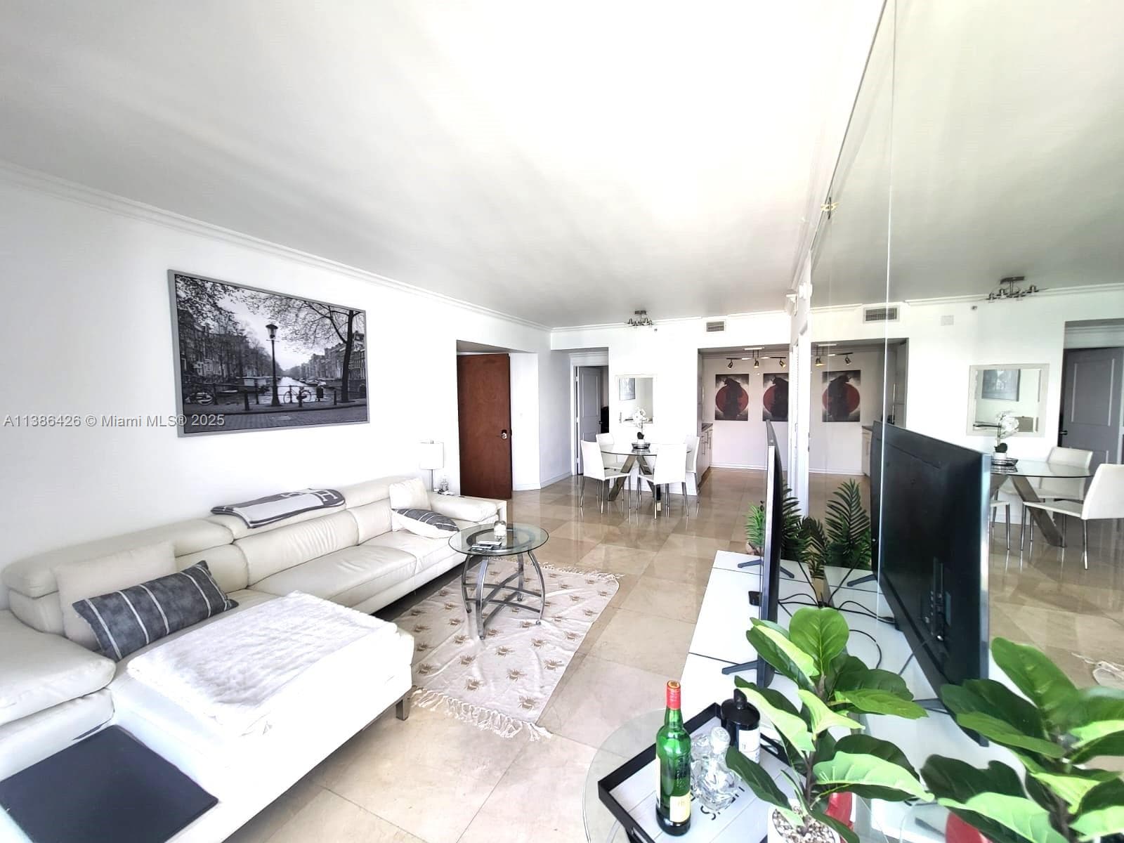 6365 Collins Ave # 1711, Miami Beach FL 33141 — 2