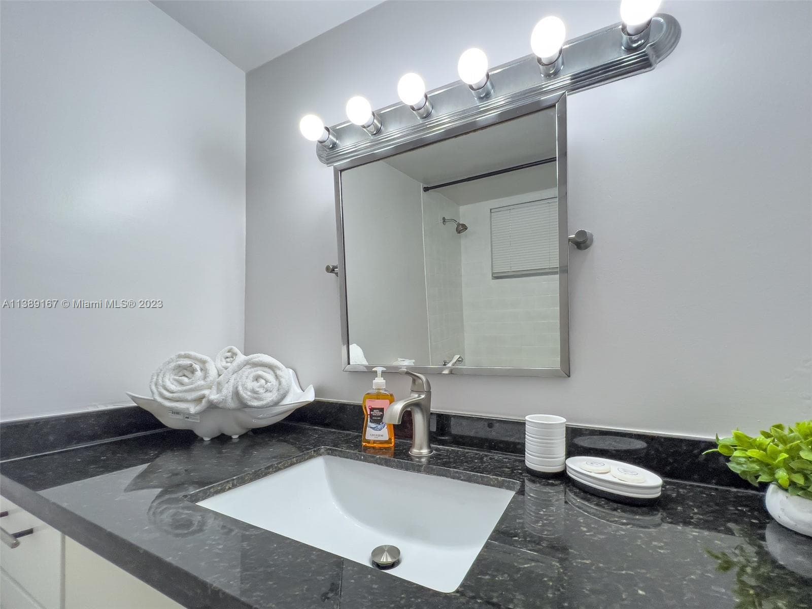 7904 West Dr # 812, North Bay Village FL 33141 — 17