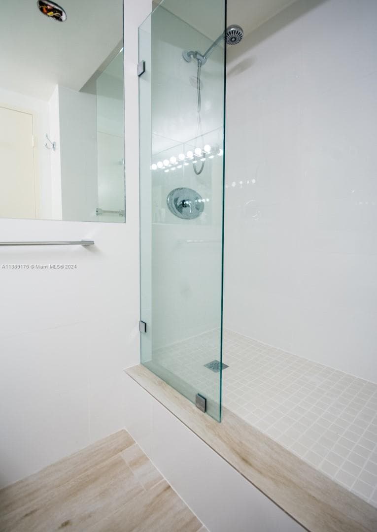 5601 Collins Ave # 1204, Miami Beach FL 33140 — 16