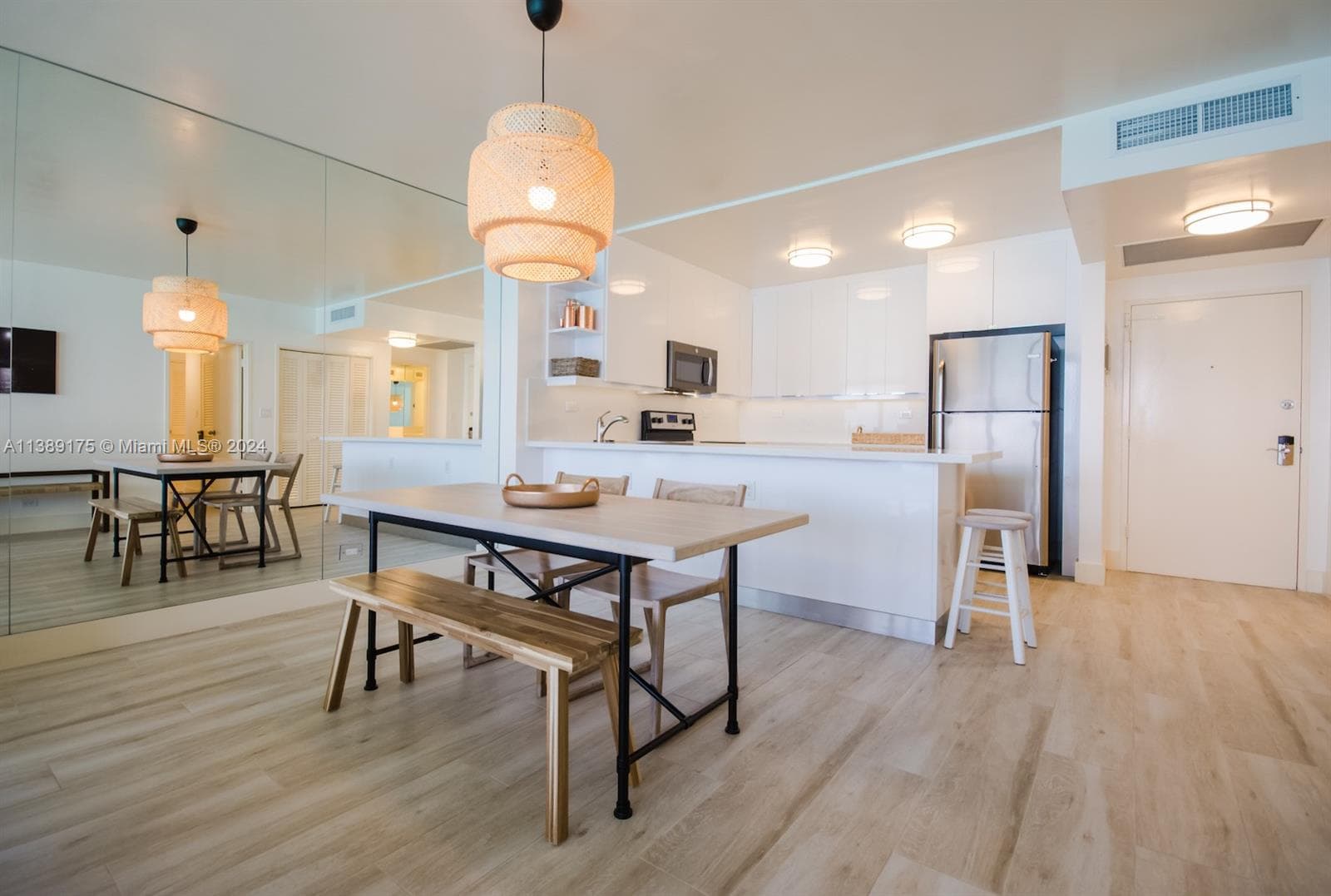 5601 Collins Ave # 1204, Miami Beach FL 33140 — 8
