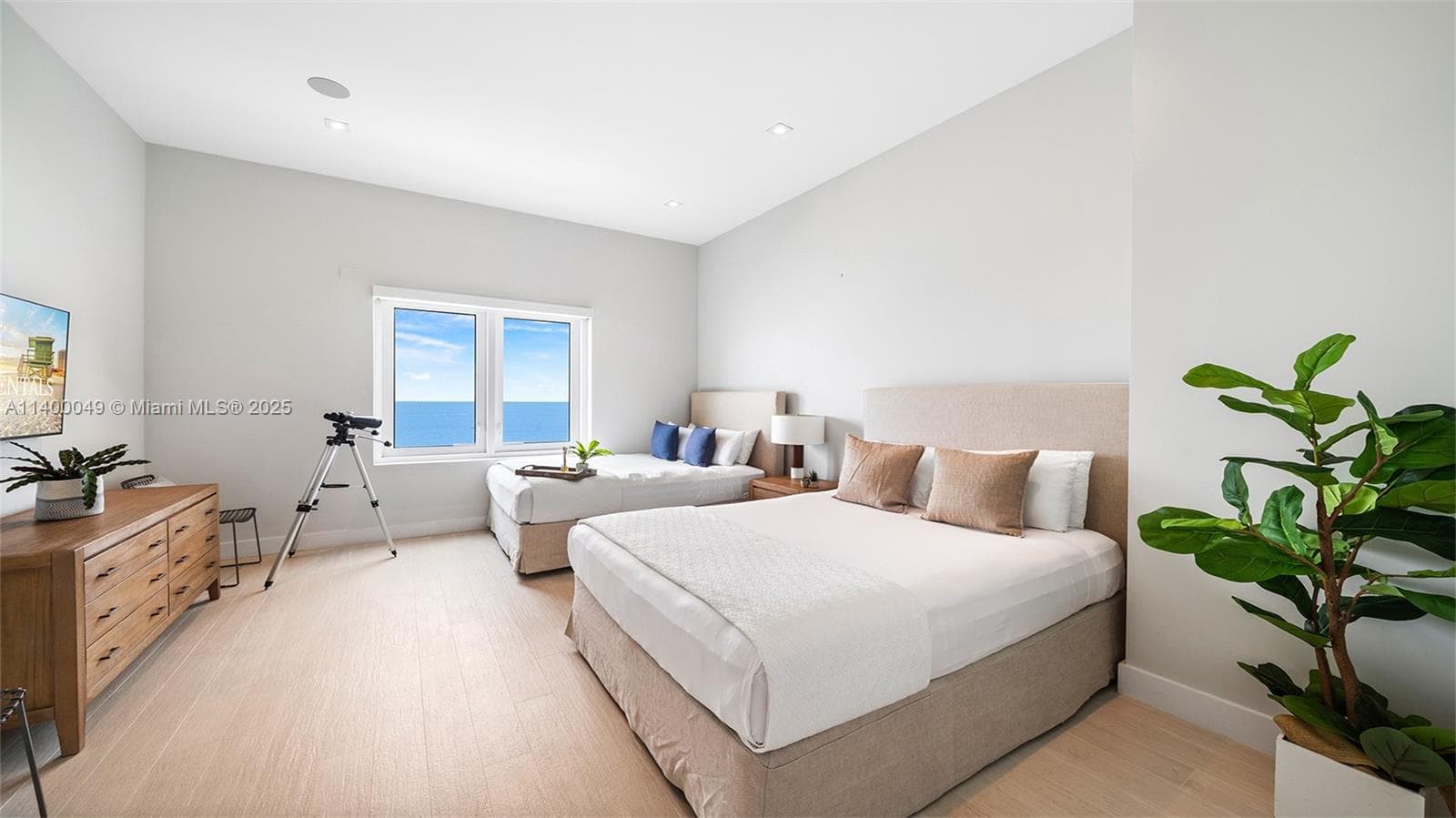 Roney Palace Condo, Miami Beach, FL — 3