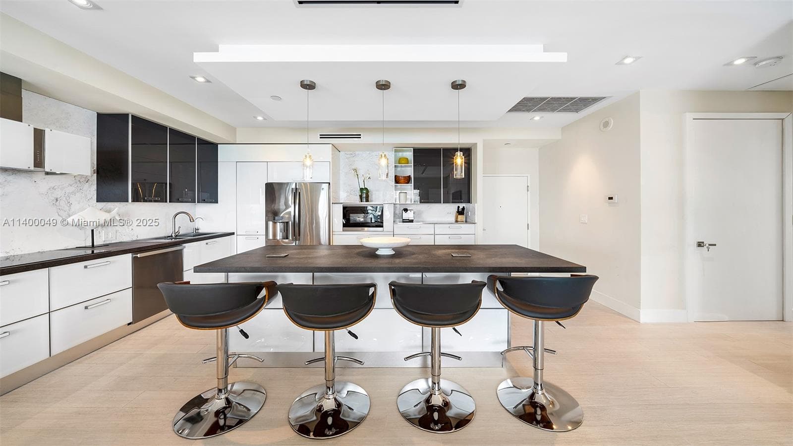 Roney Palace Condo, Miami Beach, FL — 4