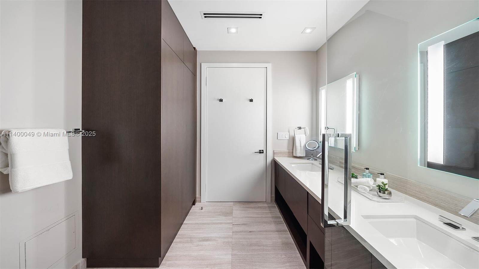 Roney Palace Condo, Miami Beach, FL — 8