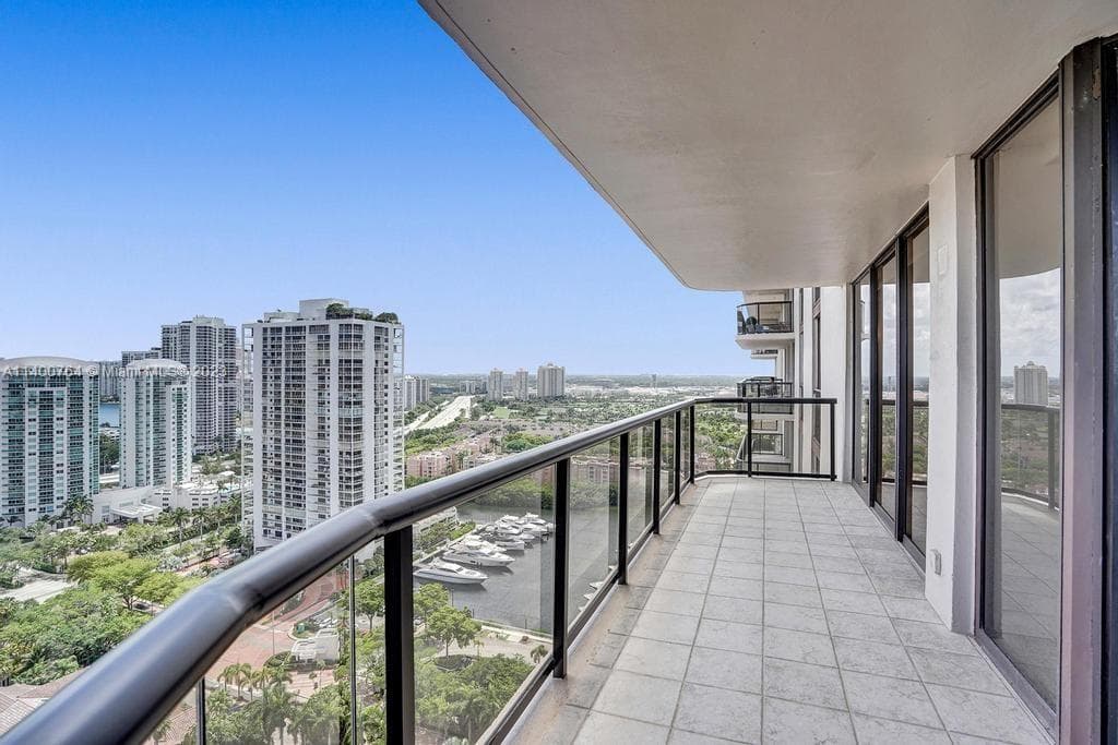 19667 Turnberry Way # 26B, Aventura FL 33180 — 43