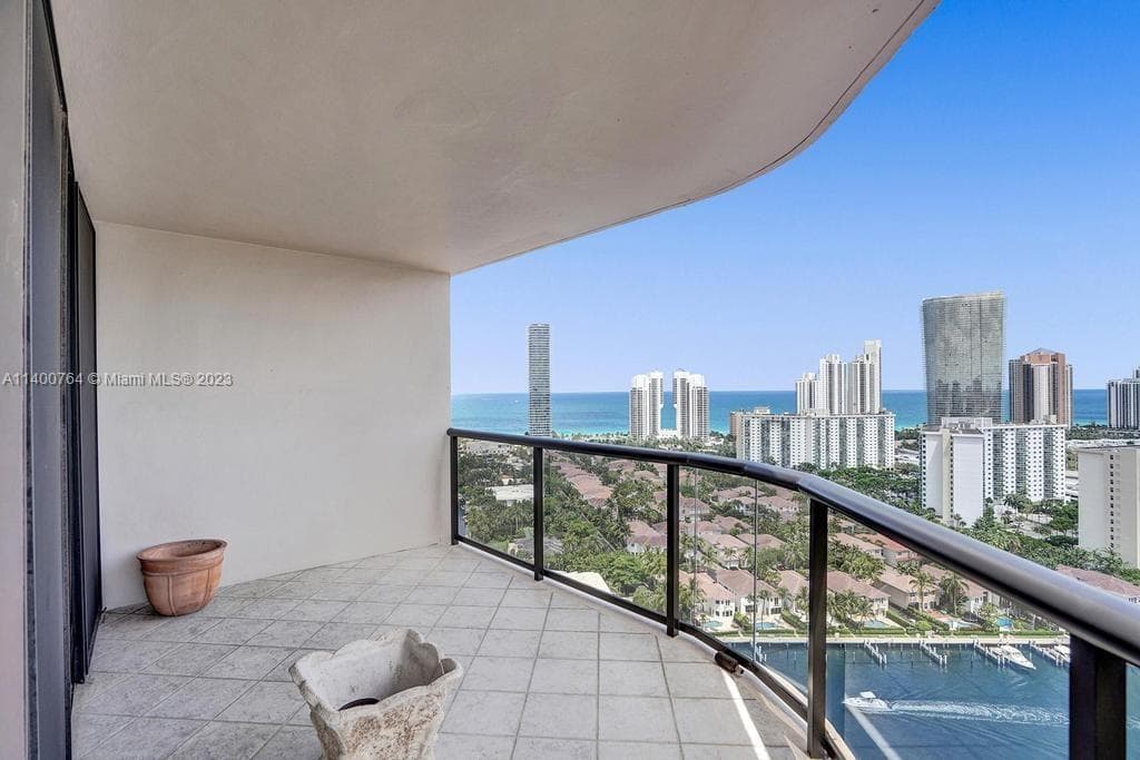 19667 Turnberry Way # 26B, Aventura FL 33180 — 36