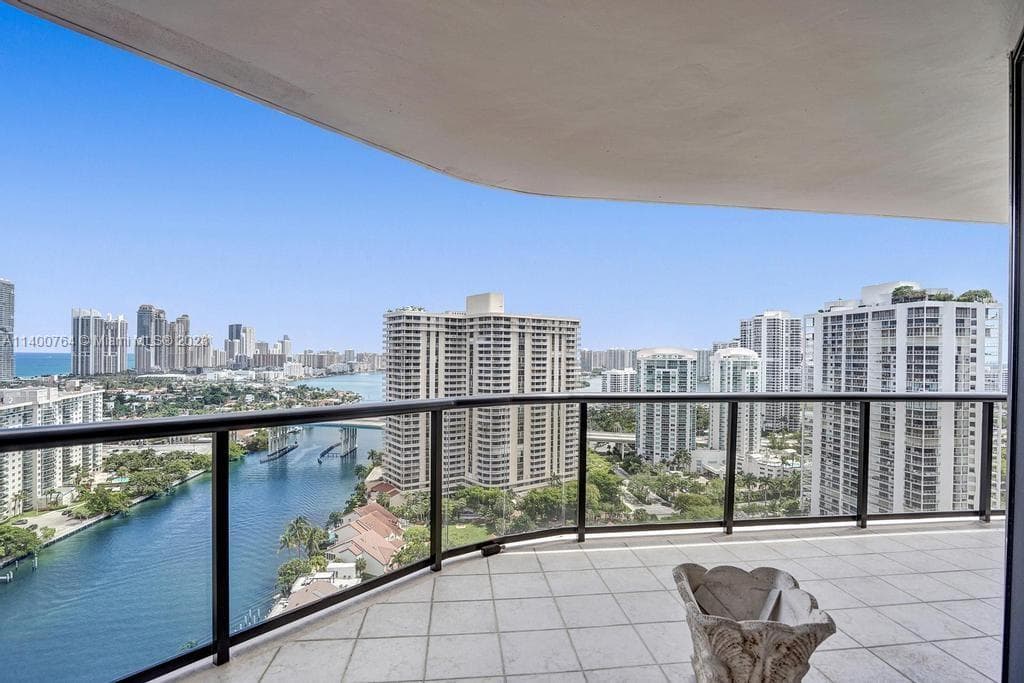 19667 Turnberry Way # 26B, Aventura FL 33180 — 37