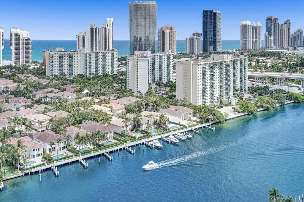 19667 Turnberry Way # 26B, Aventura FL 33180 — 35
